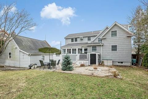 8 Bond Pl, Saugus, MA 01906 photo 23
