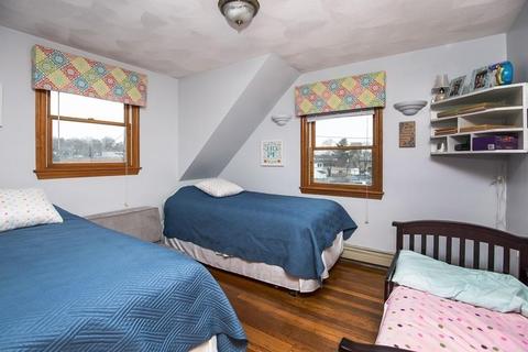 8 Bond Pl, Saugus, MA 01906 photo 16