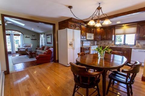 17 Franklin St, Reading, MA 01867 photo 8