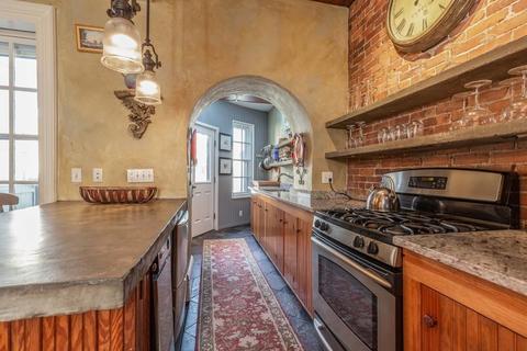602 E 7th St, Boston, MA 02127 photo 5