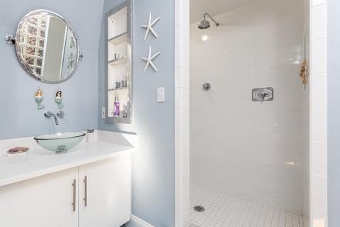 602 E 7th St, Boston, MA 02127 photo 9