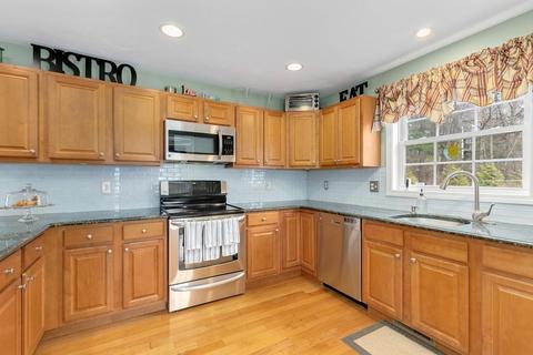 14 Marks Way, Maynard, MA 01754 photo 7