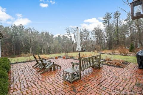 96 Rockmaple Ave, South Hamilton, MA 01982 photo 3
