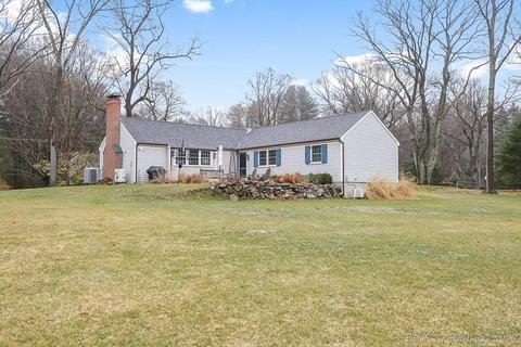 96 Rockmaple Ave, South Hamilton, MA 01982 photo 2
