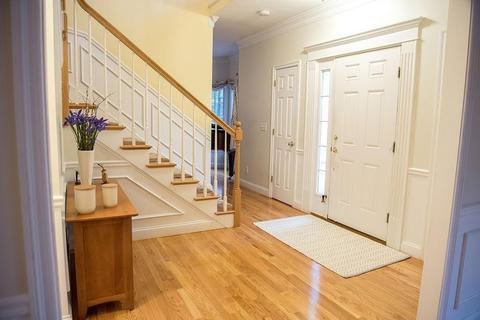25 Ogunquit Rd, North Andover, MA 01845 photo 3
