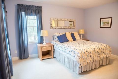 25 Ogunquit Rd, North Andover, MA 01845 photo 17