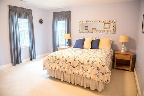 25 Ogunquit Rd, North Andover, MA 01845 photo 16