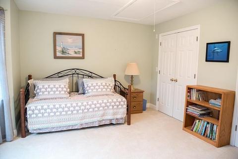 25 Ogunquit Rd, North Andover, MA 01845 photo 19