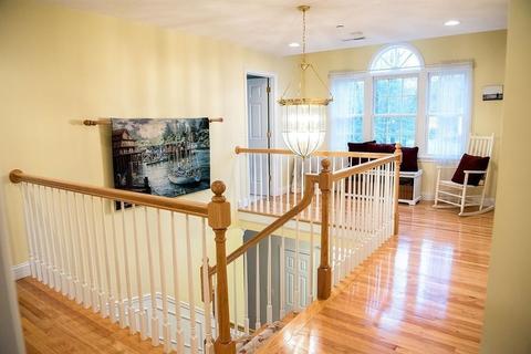 25 Ogunquit Rd, North Andover, MA 01845 photo 12