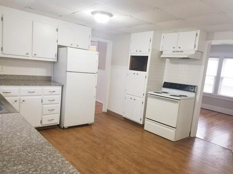 17 Lorraine St, Springfield, MA 01108 photo 3