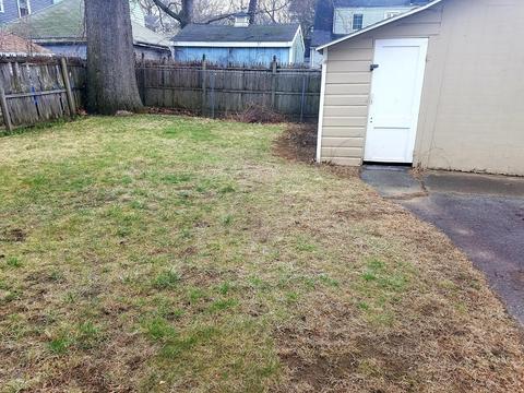 17 Lorraine St, Springfield, MA 01108 photo 11