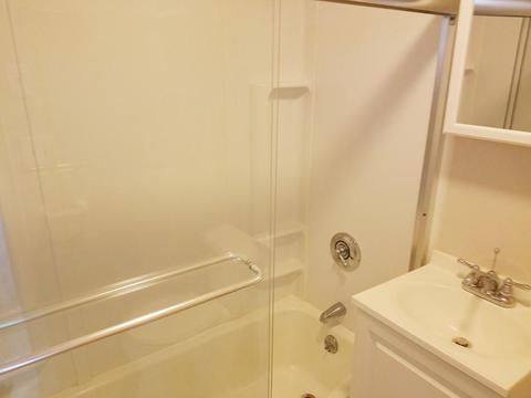 17 Lorraine St, Springfield, MA 01108 photo 5