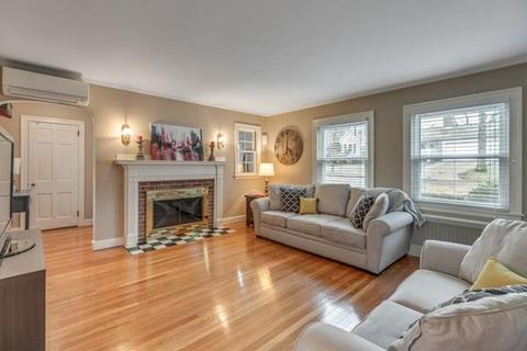 65 County Rd, Reading, MA 01867 photo 8