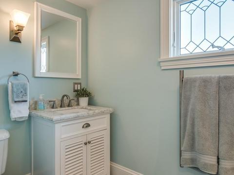 729 Western Ave, Gloucester, MA 01930 photo 6