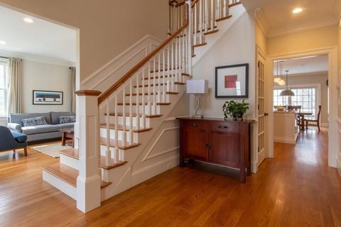 945 Webster St, Needham, MA 02492 photo 2