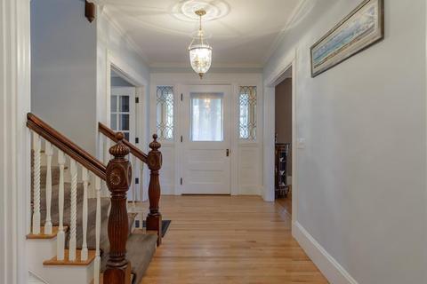 48 Abbott Rd, Wellesley, MA 02481 photo 12