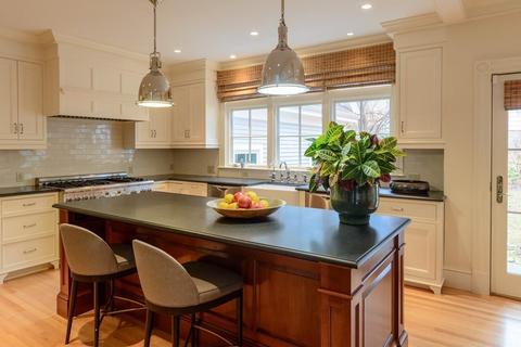 48 Abbott Rd, Wellesley, MA 02481 photo 3