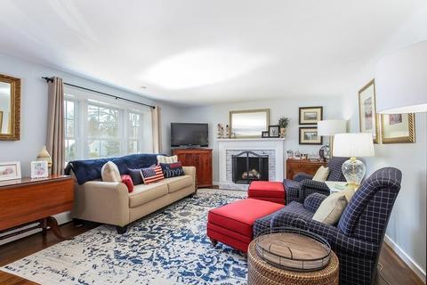 37 Maureen Rd, Barnstable, MA 02632 photo 2