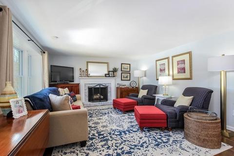 37 Maureen Rd, Barnstable, MA 02632 photo 4