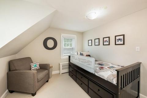 549 Chestnut St, Needham, MA 02492 photo 10