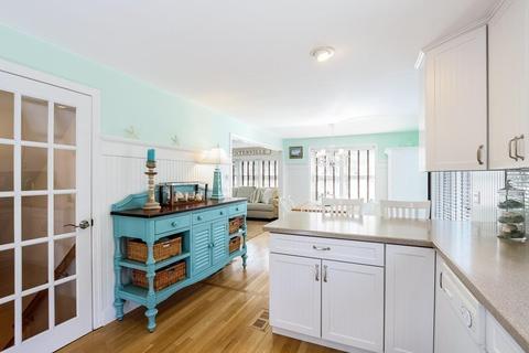 21 Seabury Ln, Barnstable, MA 02632 photo 11