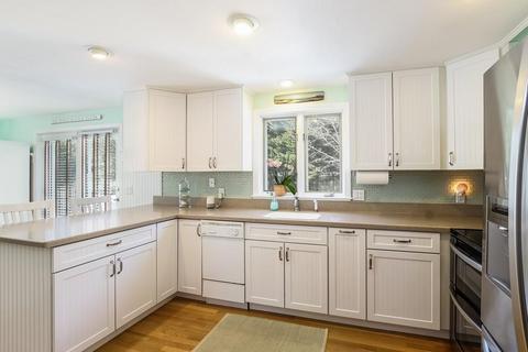 21 Seabury Ln, Barnstable, MA 02632 photo 12