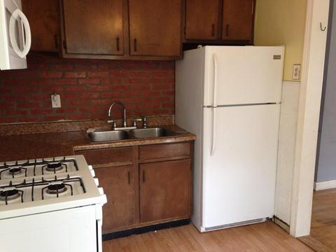 16 Marsh Ave, Worcester, MA 01605 photo 2