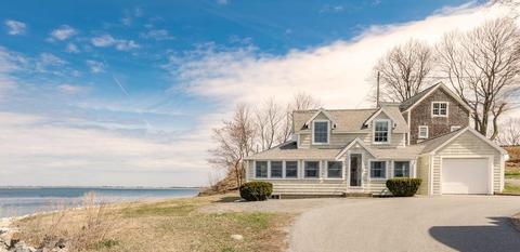 25 Eagle Hl, Ipswich, MA 01938 photo 2