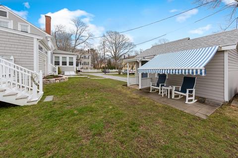 8 Walnut St, Fairhaven, MA 02719 photo 5