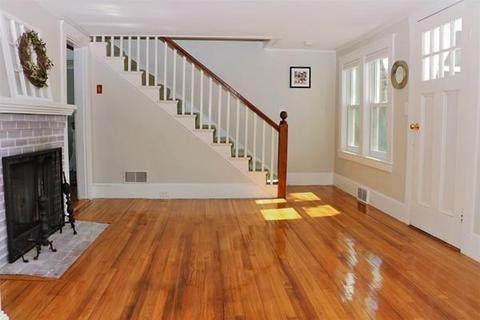 9 Meadow Rd, Hingham, MA 02043 photo 2