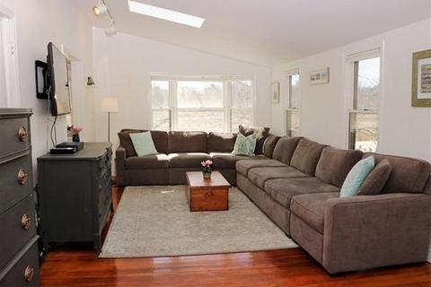 9 Meadow Rd, Hingham, MA 02043 photo 8