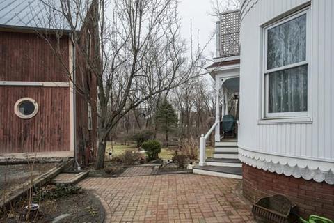 44 Willow St, Northampton, MA 01062 photo 5