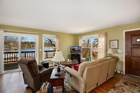 20 14th Ave, Wareham, MA 02571 photo 3
