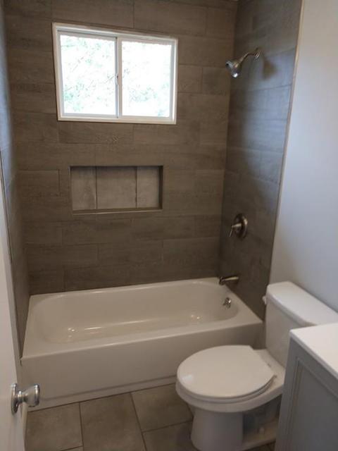 19 Jerilis Dr, Springfield, MA 01119 photo 4