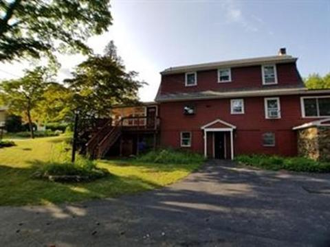 27 S Maple St, Brookfield, MA 01506 photo 4
