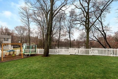 21 Summit Rd, Stoneham, MA 02180 photo 21