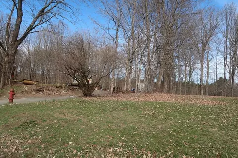 38 College Hwy, Southampton, MA 01073