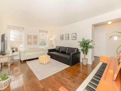 7 Lanark Rd #1, Brookline, MA 02445 photo 2