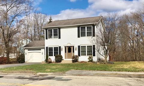 285 Heard St, Worcester, MA 01603 photo 3