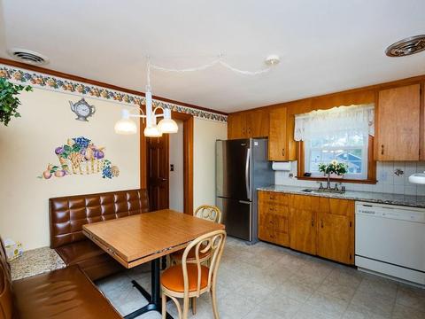 8 Parkland Rd, Needham, MA 02494 photo 14