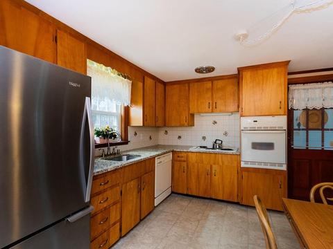 8 Parkland Rd, Needham, MA 02494 photo 13