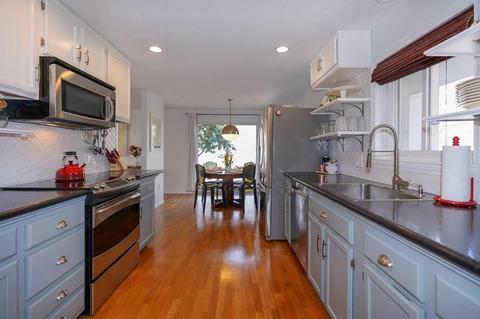 216 Irondequoit Rd, Franklin, MA 02038 photo 8