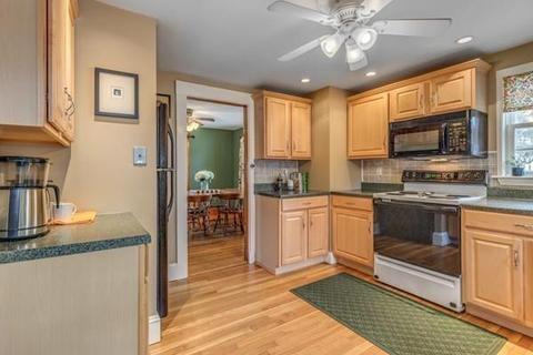 1027 Main St, Reading, MA 01867 photo 15