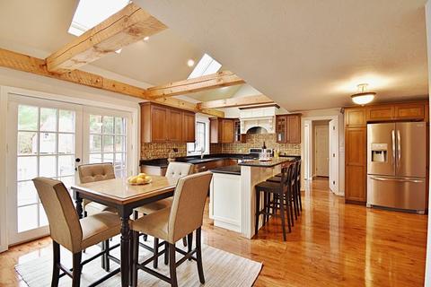 188 Hartness Rd, Sutton, MA 01590 photo 1