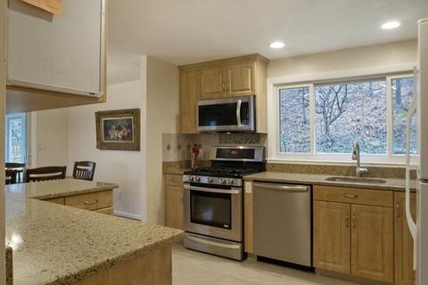 355 Singletary Ln, Framingham, MA 01702 photo 12