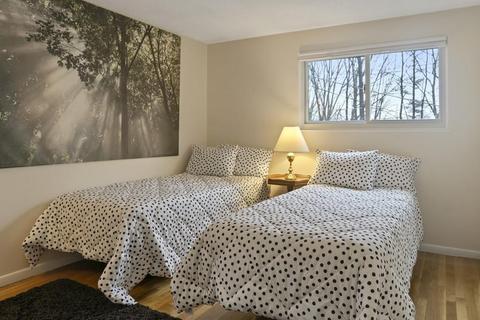 355 Singletary Ln, Framingham, MA 01702 photo 16