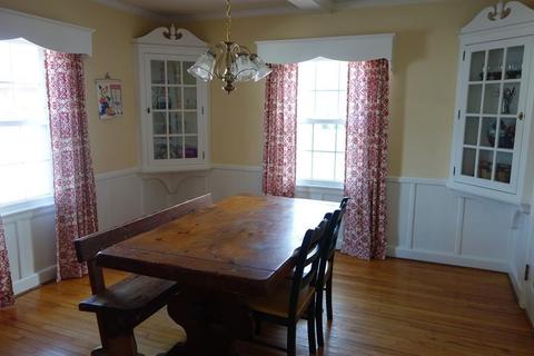 1506 Wilbraham Rd, Springfield, MA 01119 photo 4