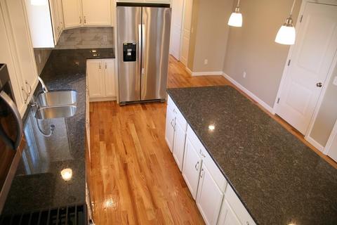 266 Naismith St, Springfield, MA 01104 photo 4