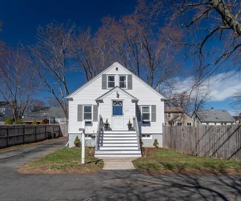 104 Commonwealth Ave, Dedham, MA 02026 photo 2