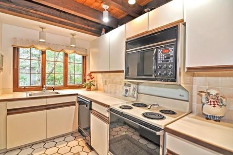 190 Glenneagle Dr, Mashpee, MA 02649 photo 12